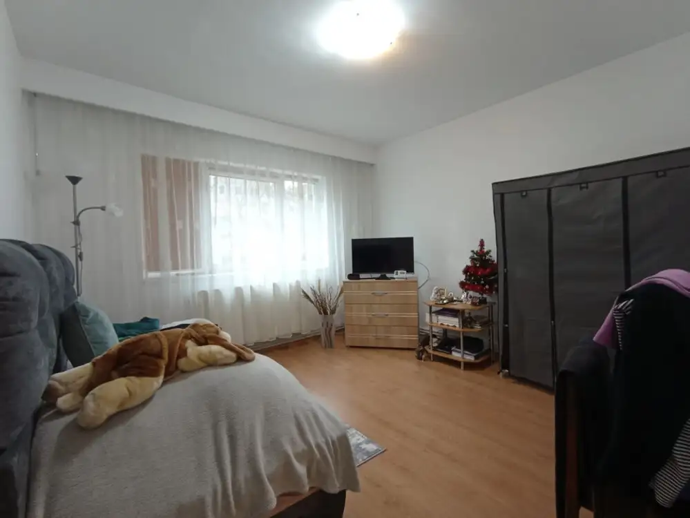 Apartament 2 camere la cheie I Decomandat I Etaj 1/4 I Intre Lacuri