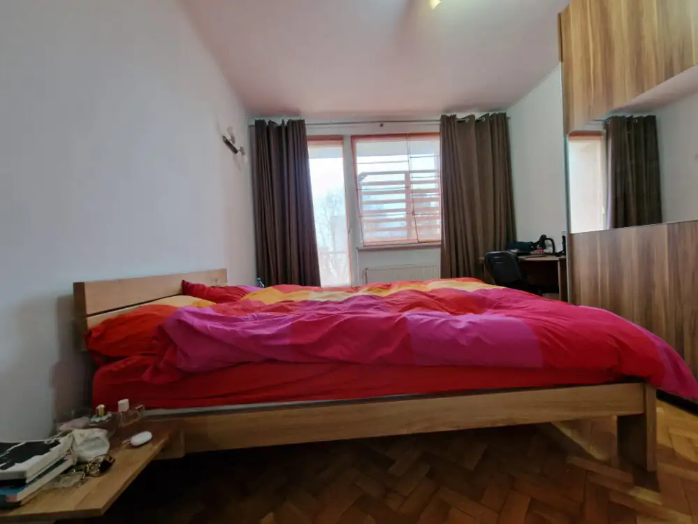 Apartament 2 dormitoare + living | Etaj 2 | Balcon | Republicii | UMF