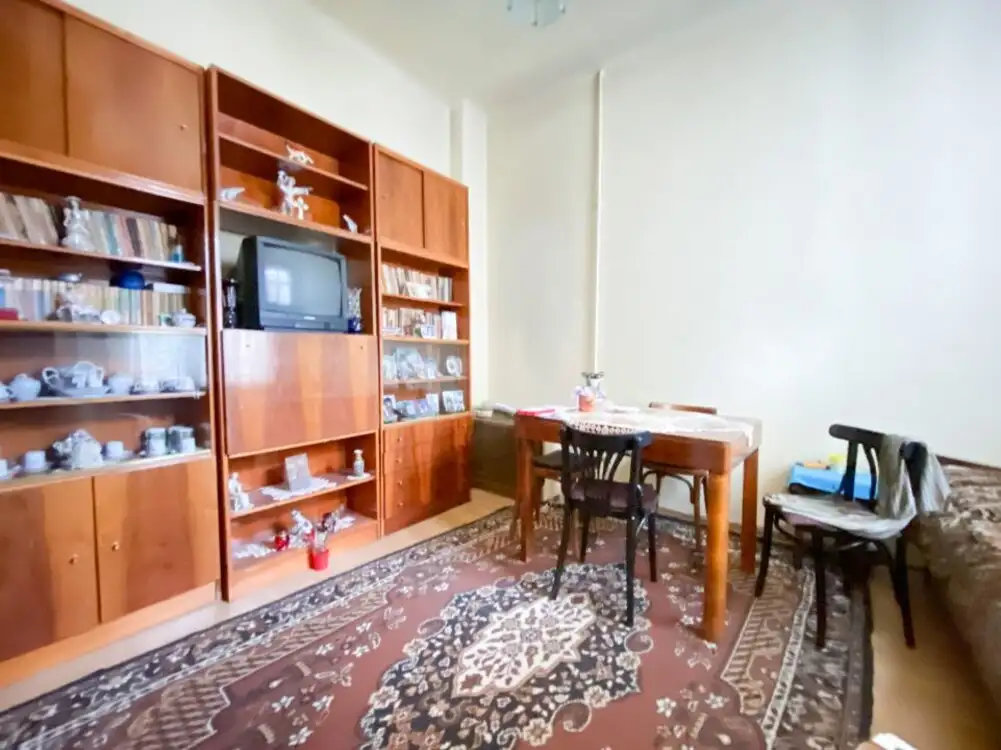 Apartament 2 camere | Decomandat | 52mp | Parcare | Centru | Horea