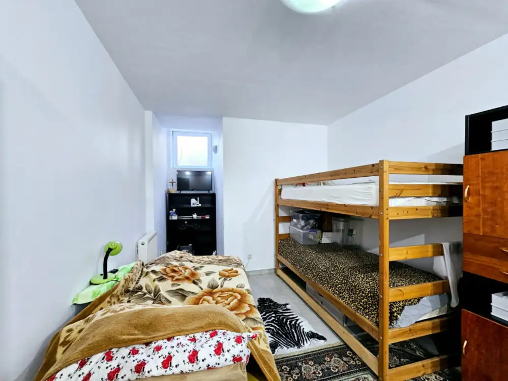 Apartament 1 camera | 41mp | Parcare in curte | Semicentral | Horea