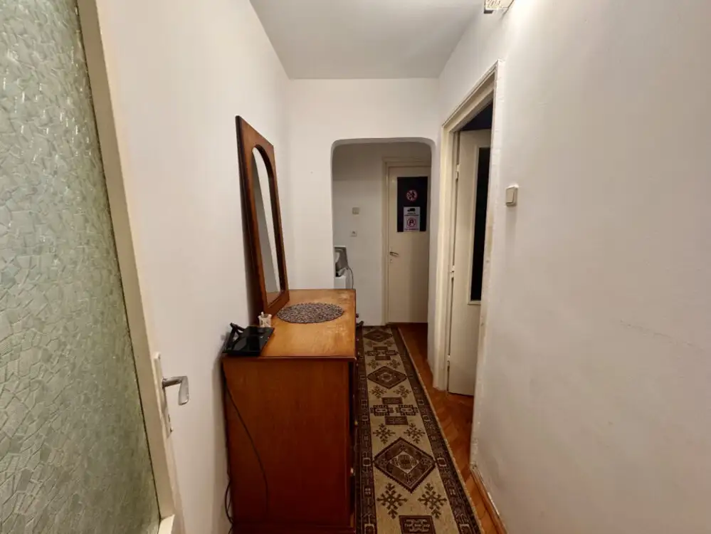 Apartament cu 3 camere | Etaj 1/4 | Balcon | Manastur | Zona Parang