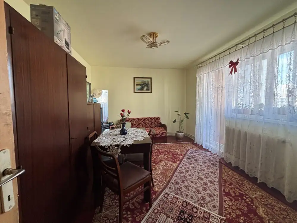 Apartament 4 camere | Decomandat | Balcon | Manastur | Primaverii