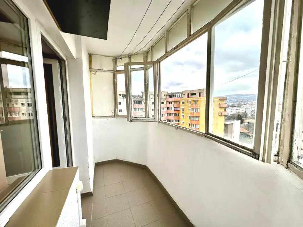 Apartament 2 camere I Etaj 8/10 I Decomandat | Balcon | Piata Marasti