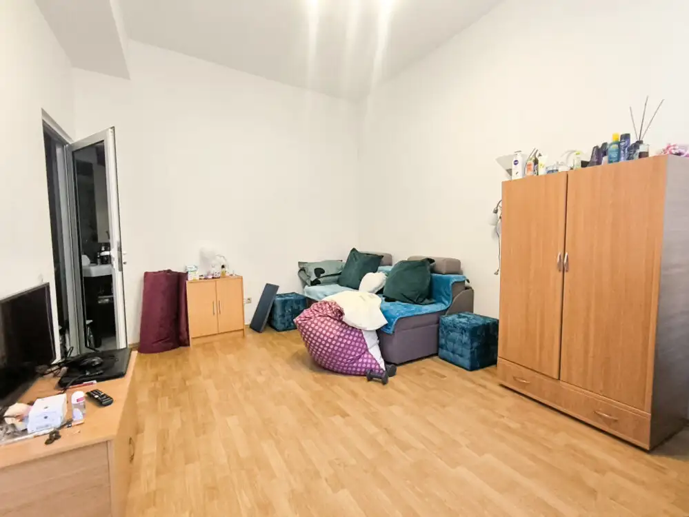 Apartament 1 camera | Decomandat | Etaj 1 | Piata Mihai Viteazu